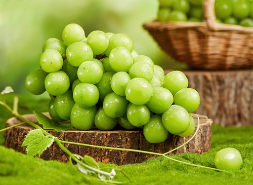 Shine Muscat Grapes